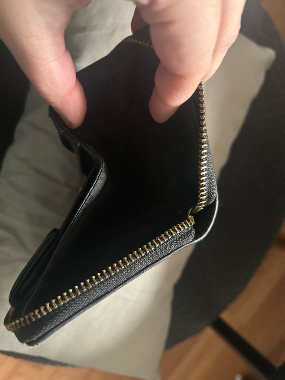 MICHAEL KORS Black and Cream Logo Zip Wallet - Picture 7 of 7